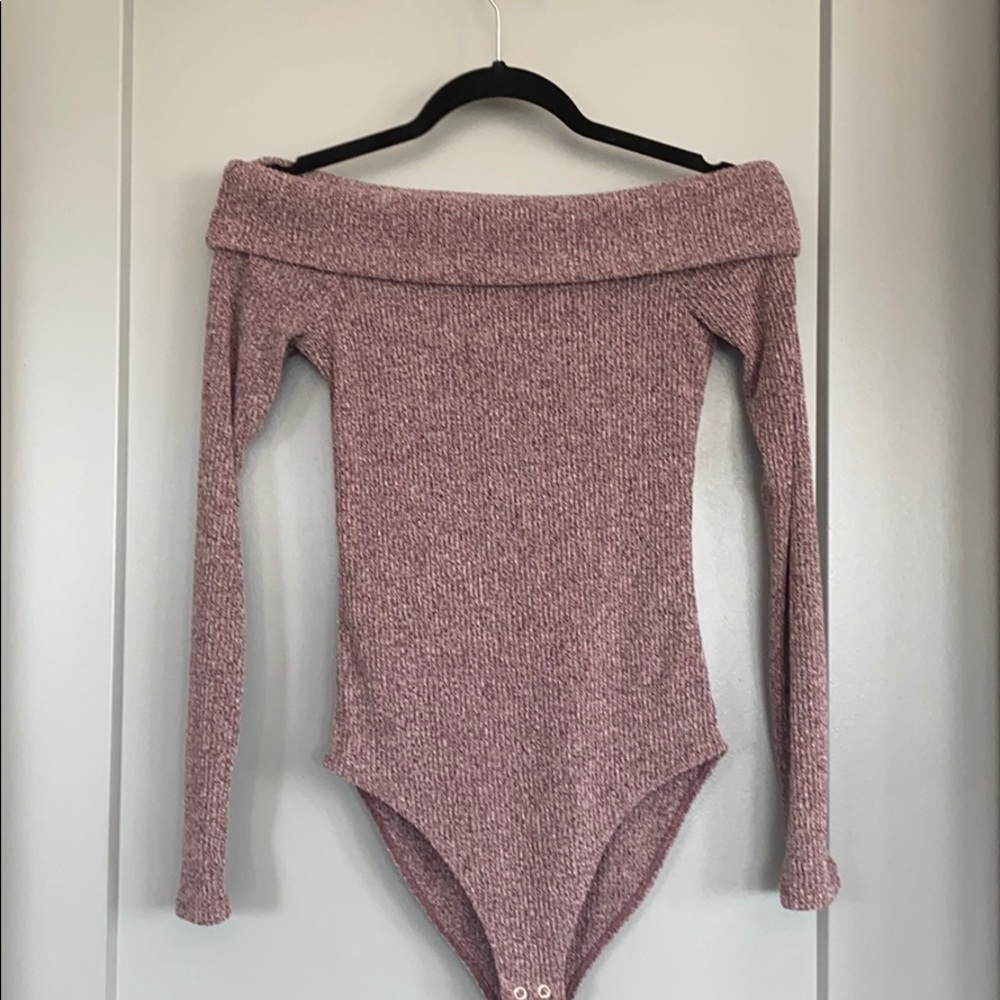 Off the Shoulder bodysuit - New w/o tags